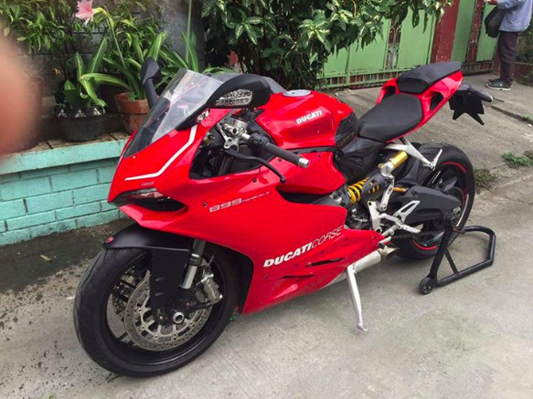 Ducati panigale 899 2015 photo